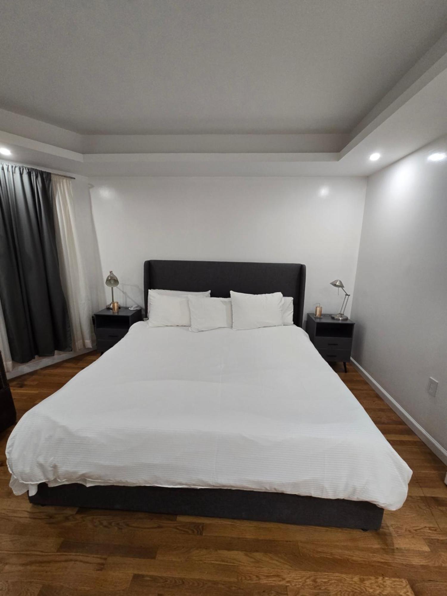 Beautiful Boston Bedroom - New Renovation Bagian luar foto